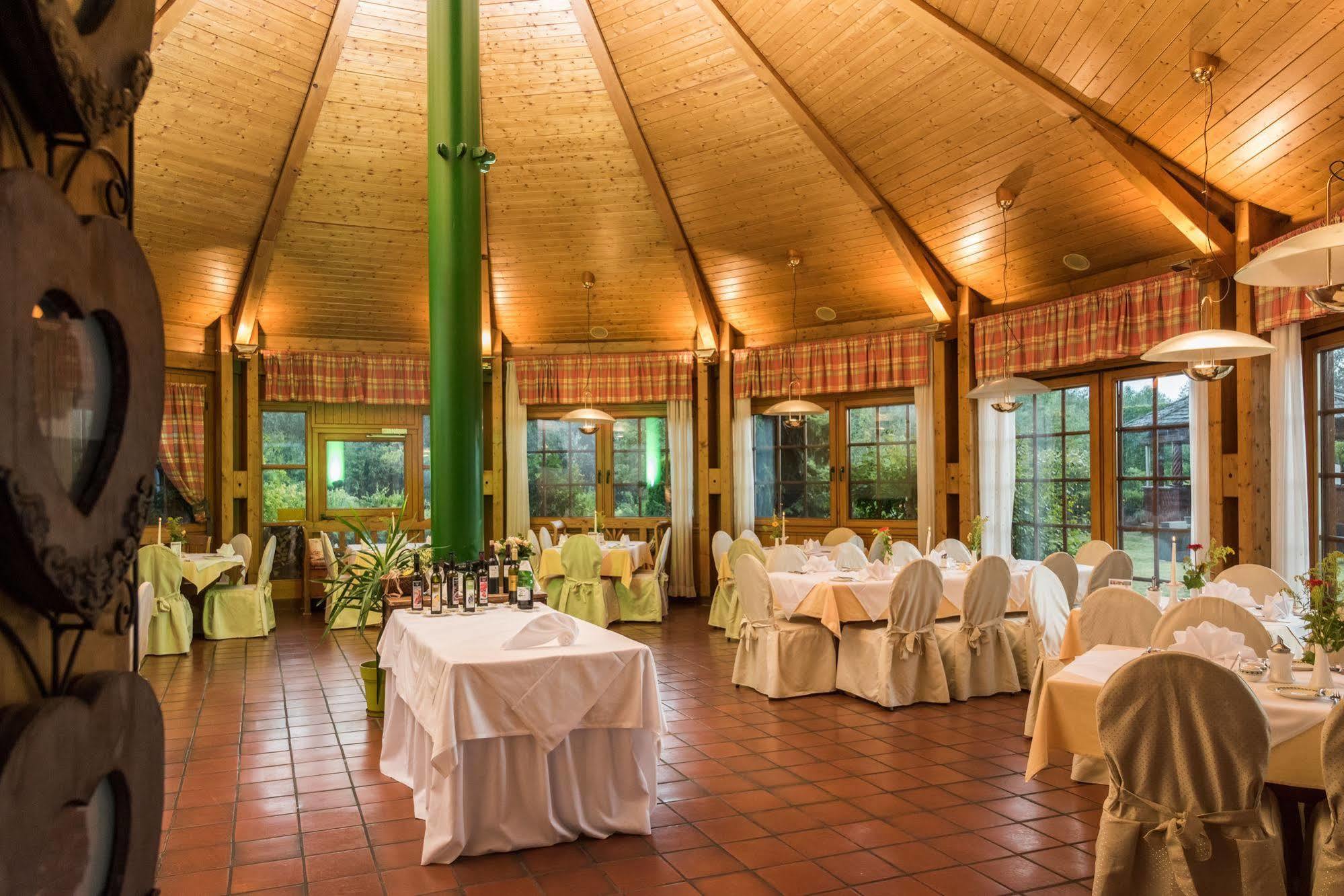 Landhotel Wachau امرسدورف ان دير دو المظهر الخارجي الصورة